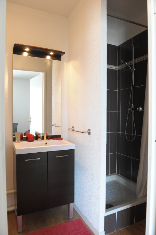 Photo STUDIO MEUBLE DANS RESIDENCE ETUDIANTE SECURISEE image 4/6