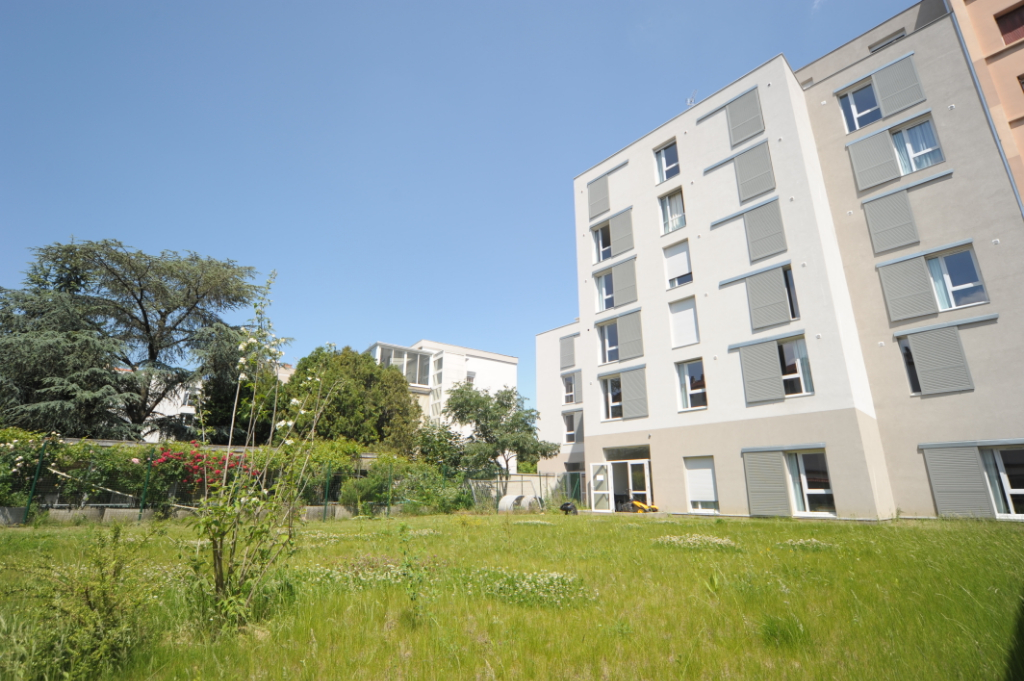 Photo STUDIO MEUBLE DANS RESIDENCE ETUDIANTE SECURISEE image 5/6