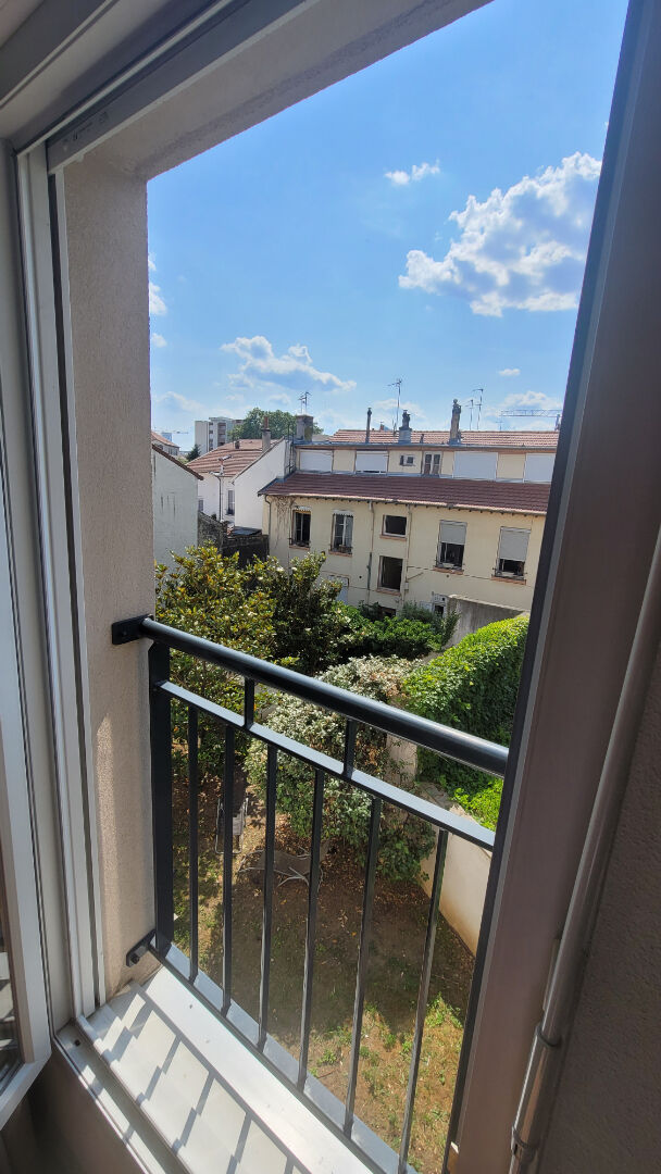 Photo T1 MEUBLE A LOUER - VILLEURBANNE - RÉSIDENCE ETUDIANTE RÉCENTE image 6/6