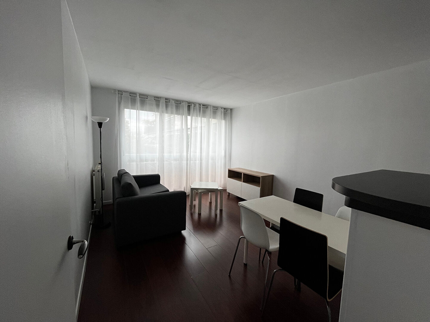 Photo 2 pièces meublé image 2/6