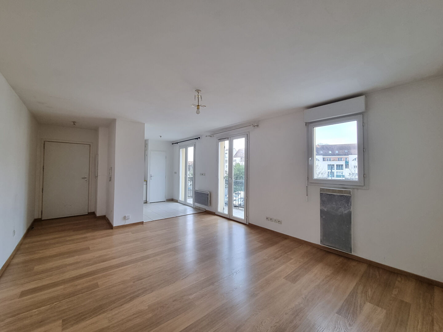 Photo Appartement Lieusaint 2 pièce(s) 50,15m2 image 3/5