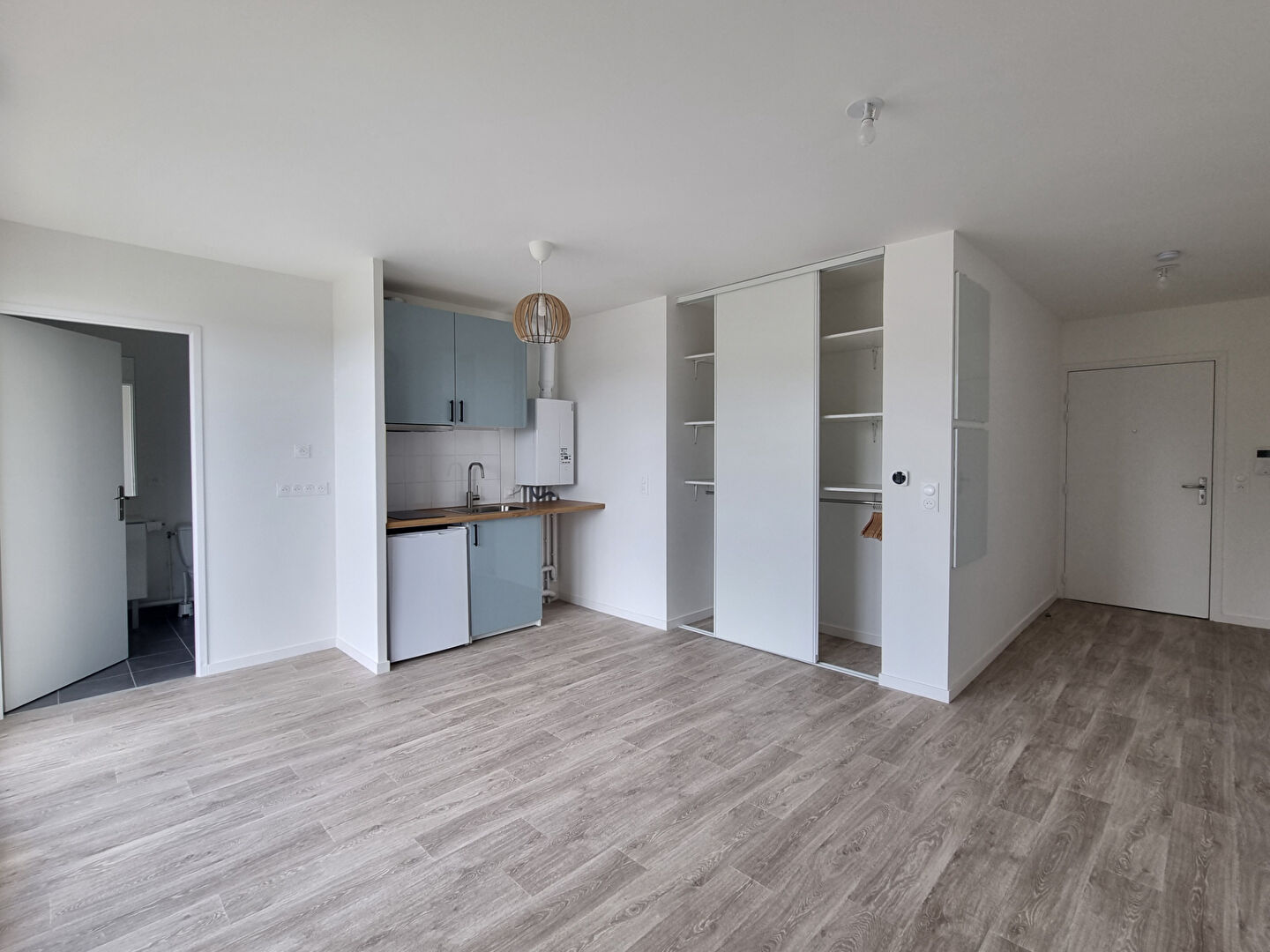 Photo ST FARGEAU PONTHIERRY - Studio de 28,20m² image 4/5