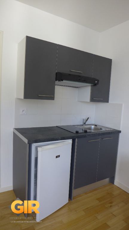 Photo Studio meublé Rennes 1 pièce(s) 17 m2 image 2/3