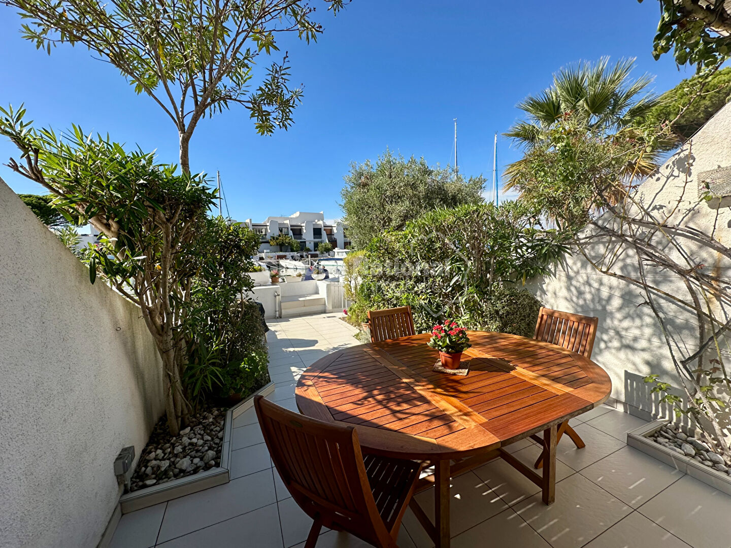 Agence immobilière de Cote Marina - GNIMMO - COTE GRANDE MOTTE