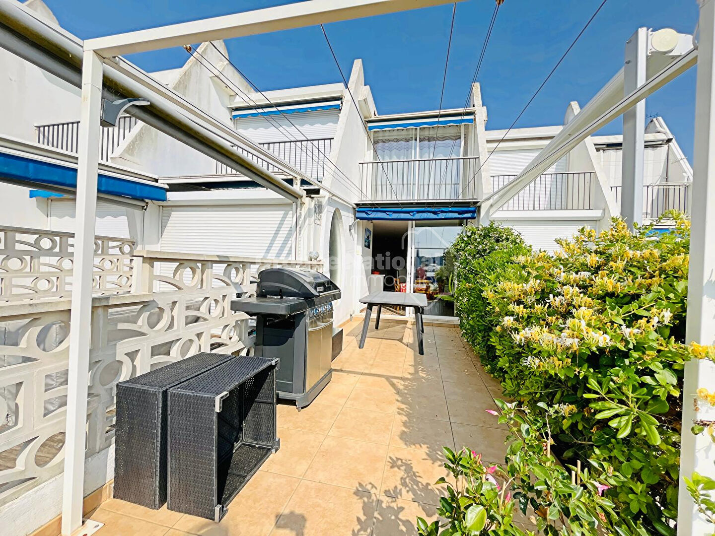 Photo Marina P3 Duplex Exposition Est Port Camargue image 5/6