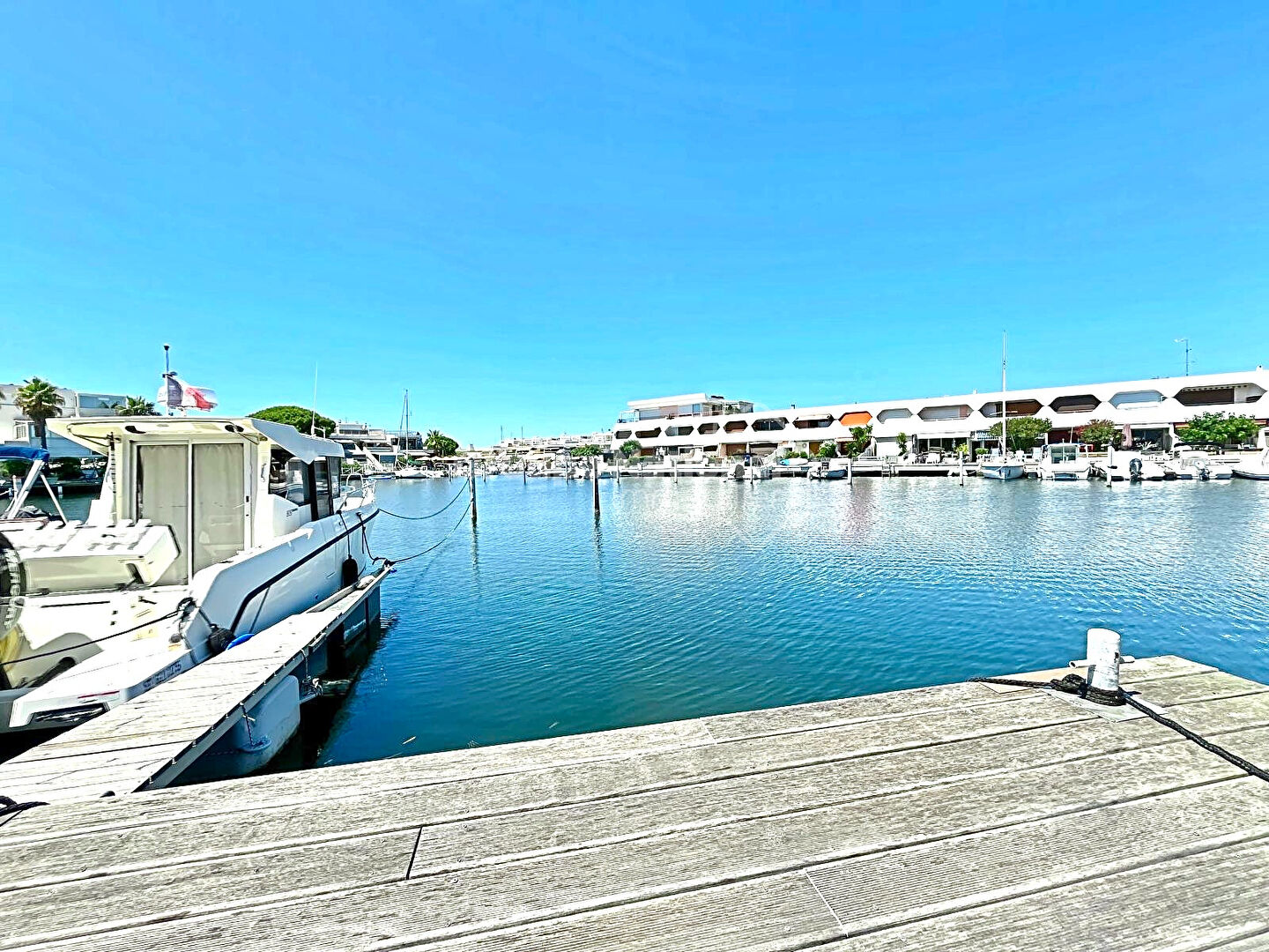 Agence immobilière de Cote Marina - GNIMMO - COTE GRANDE MOTTE