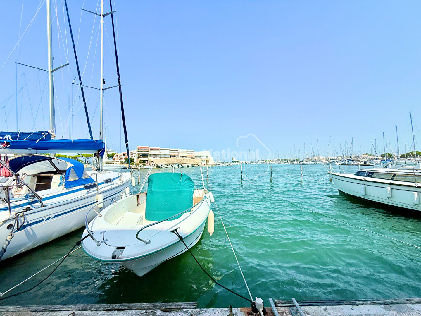 Photo Marina avec accès directe au plan d'eau image 3/6