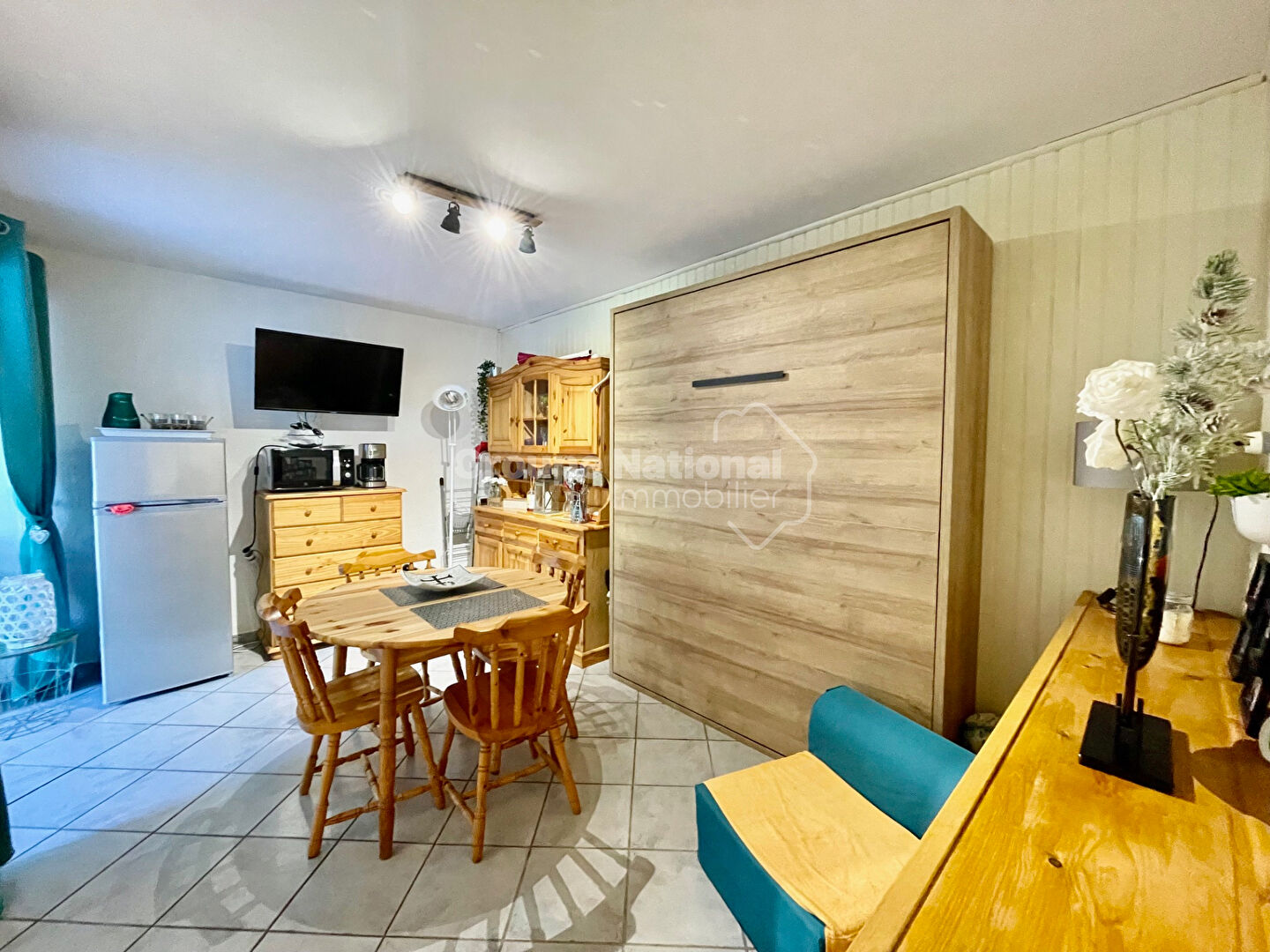 Photo Grand studio avec terrasse et parking image 2/5