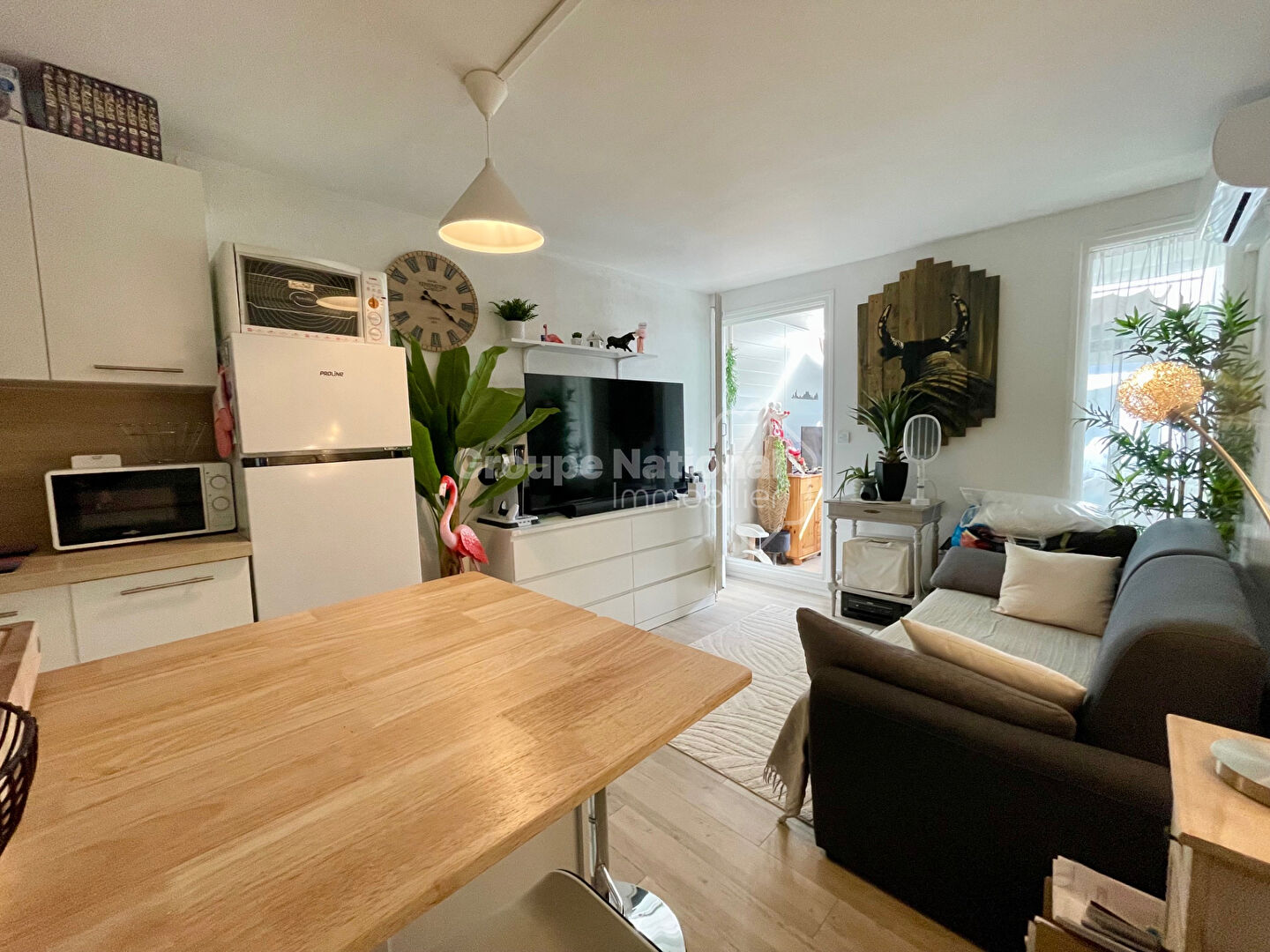 Photo Studio, rez-de-jardin, terrasse, parking privé image 5/6