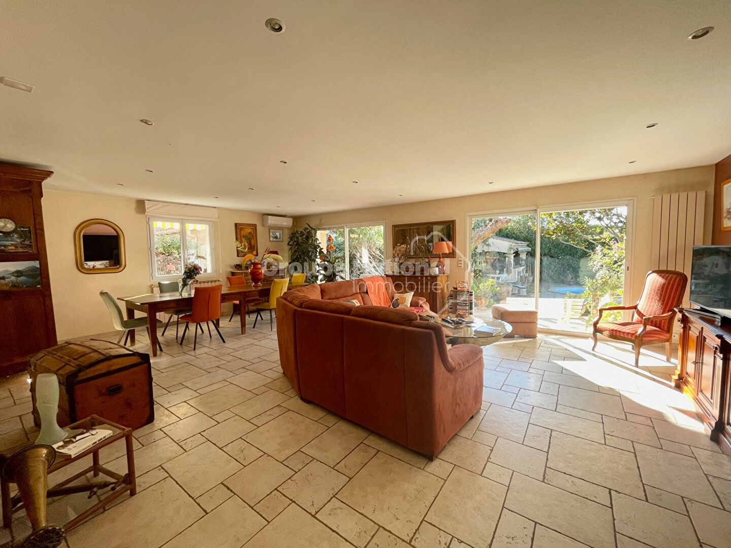 Photo Maison, 4 chambres, piscine, garage et cuisine d'été image 4/6