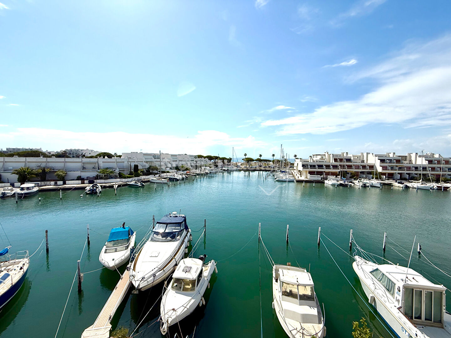 Agence immobilière de Cote Marina - GNIMMO - COTE GRANDE MOTTE