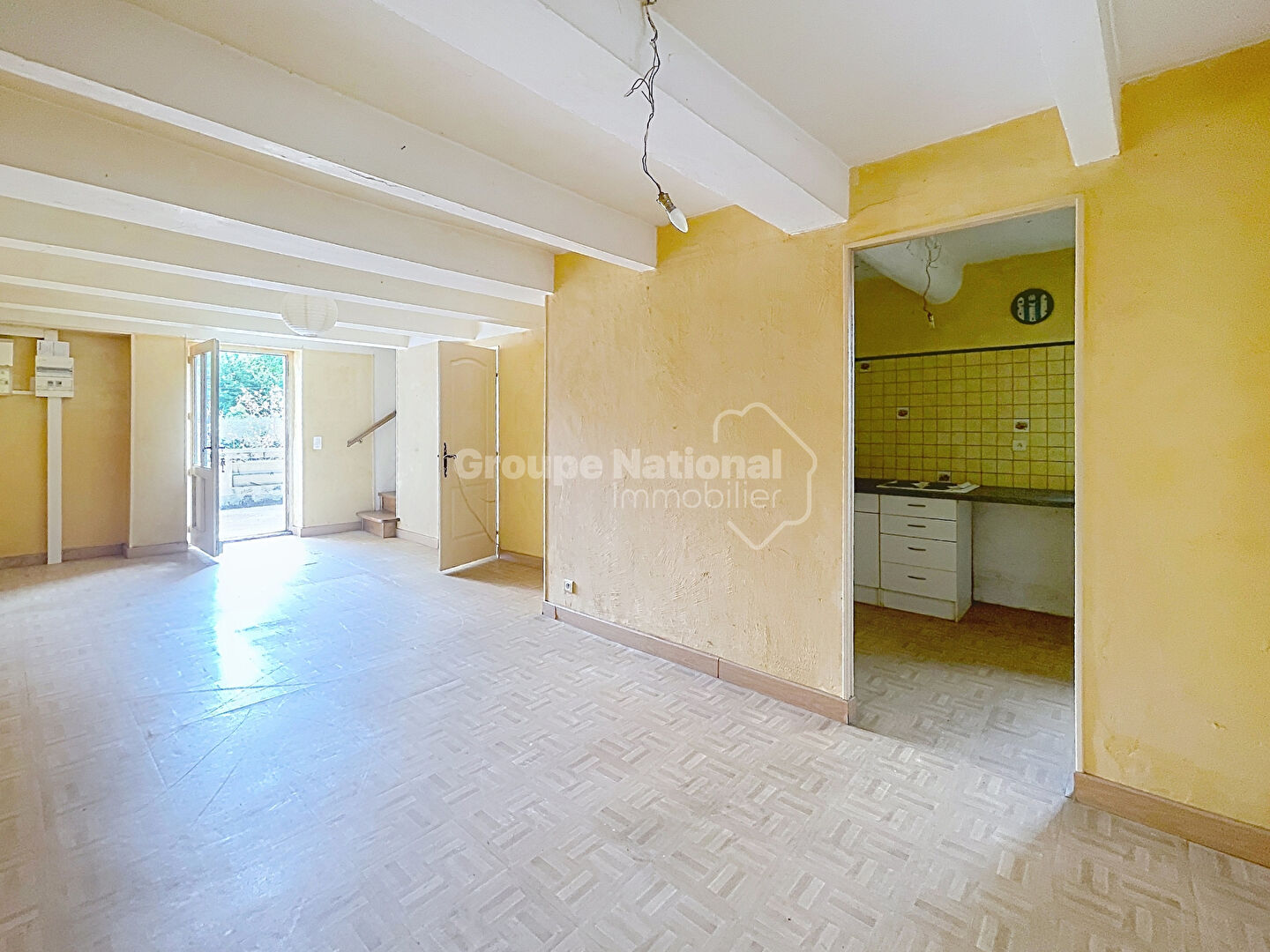 À vendre Maison 83 m², avec terrasse et garage à Sainte-Cécile-les-Vignes