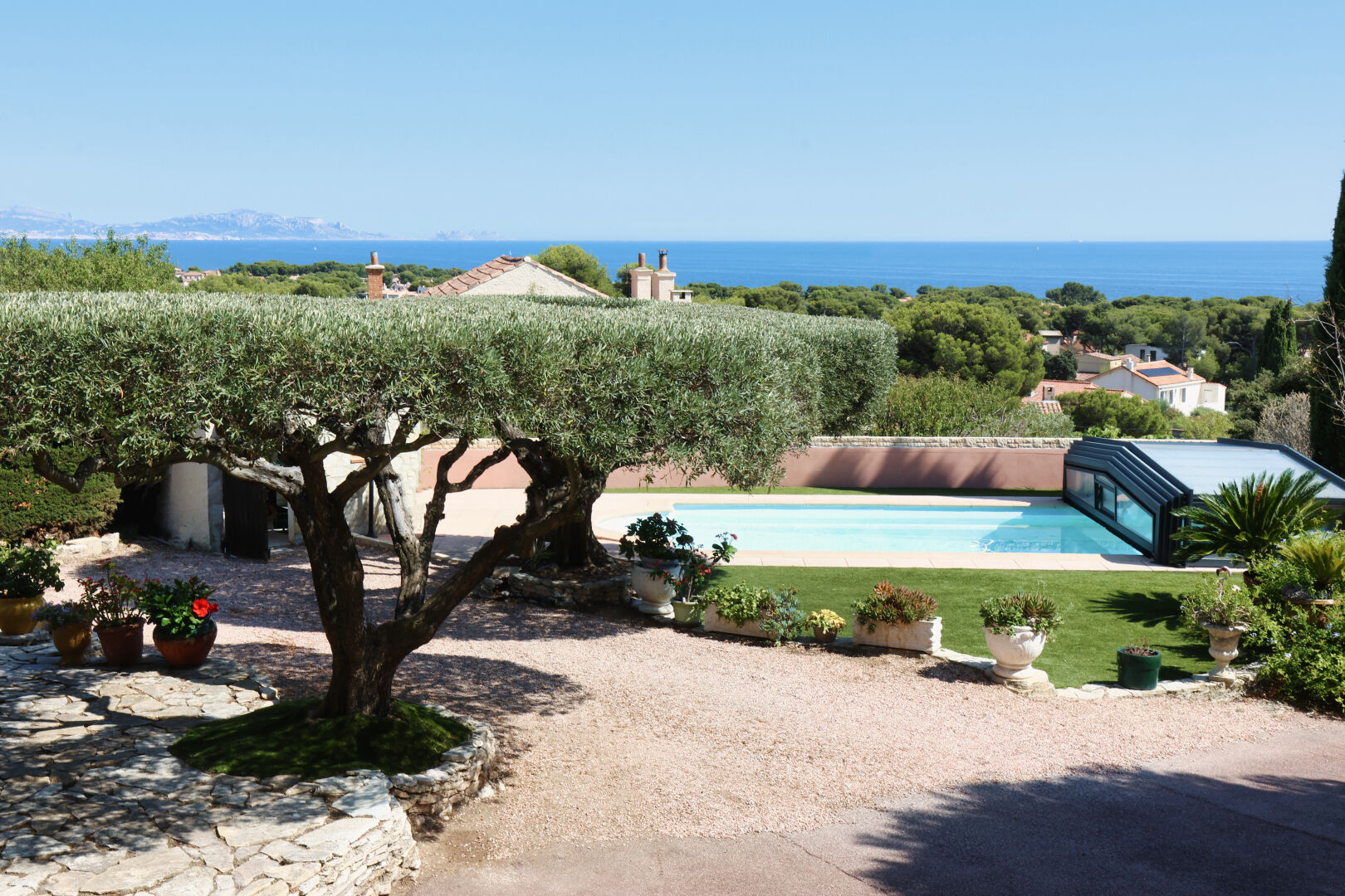 Photo MAISON T5 VUE MER avec pisicne garages, à vendre à Sausset les pins image 4/6