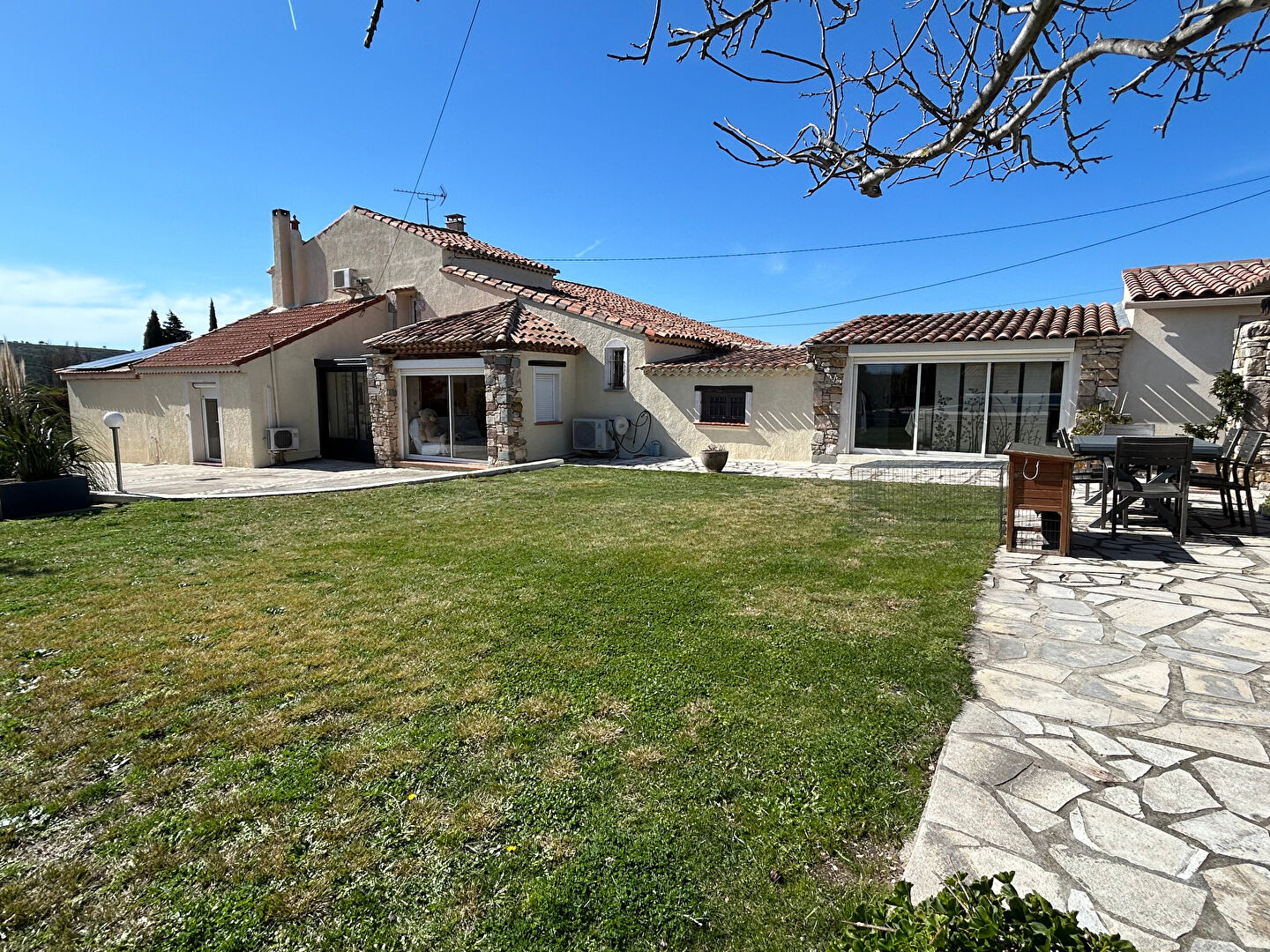 Photo Maison  à vendre SAINT JULIEN LES Martigues 7 pièce(s) 145 m2 avec piscine image 2/6
