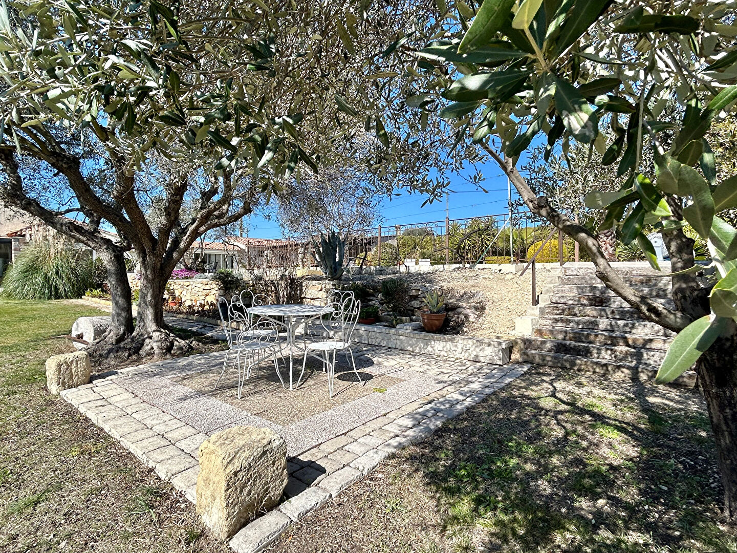 Photo Maison  à vendre SAINT JULIEN LES Martigues 7 pièce(s) 145 m2 avec piscine image 3/6