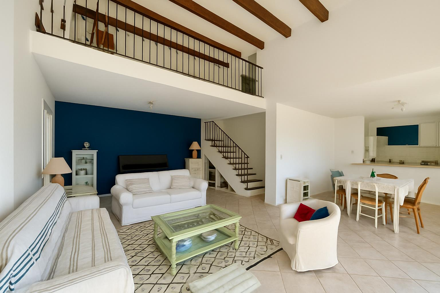 Photo A VENDRE A CARRY-LE-ROUET MAISON DE T4 AVEC PISCINE ET GARAGE image 3/6