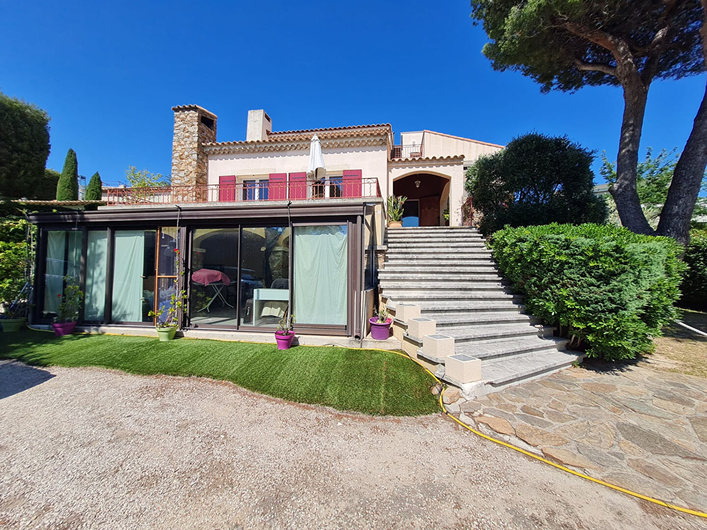 A VENDRE MAGNIFIQUE MAISON  AVEC VUE MER A BARQUEROUTE - CARRY-LE-ROUET