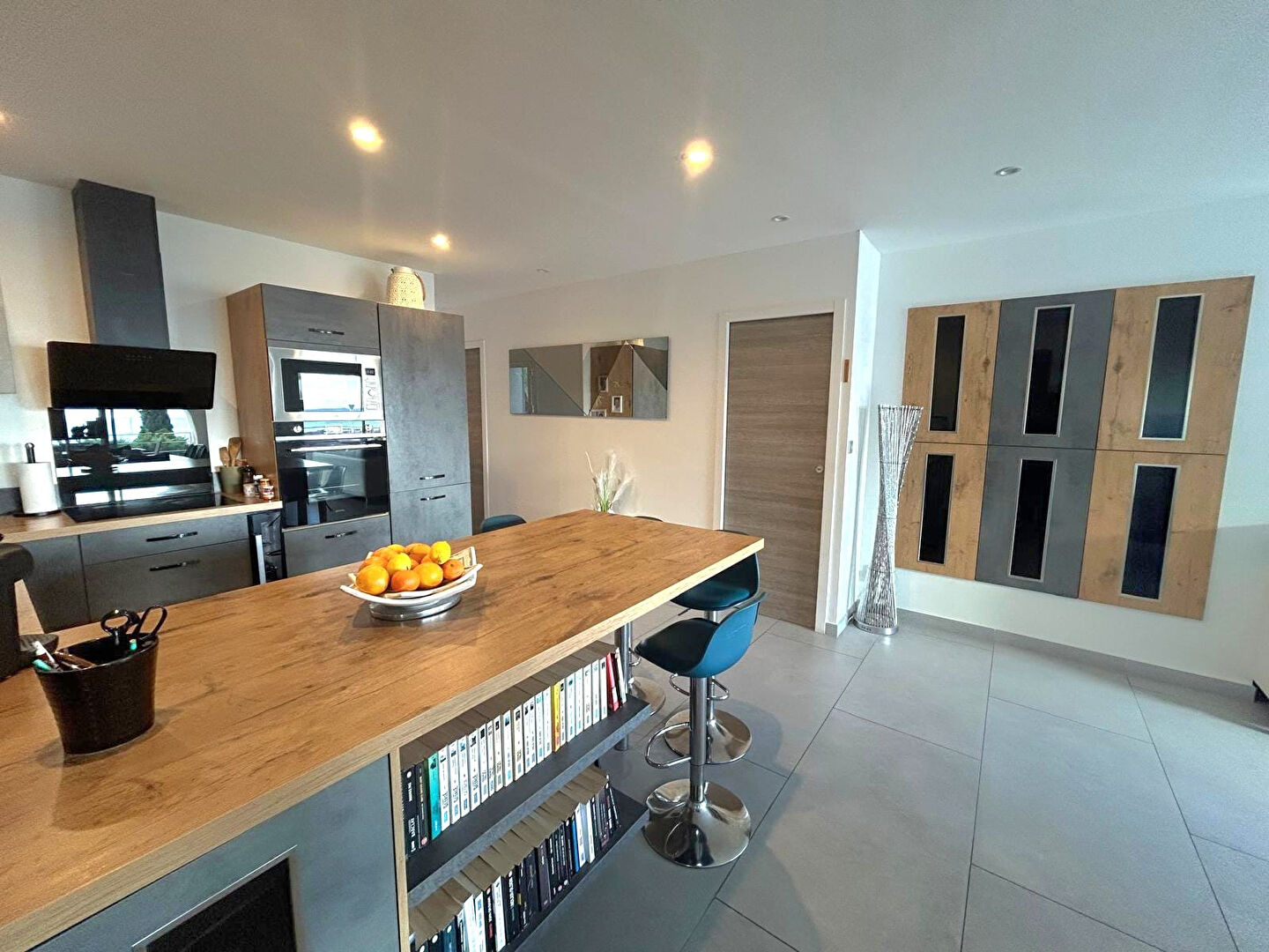 Photo A VENDRE MAISON T4 AVEC VUE SUR LE PORT DE CARRY-LE-ROUET ET GARAGE image 2/6