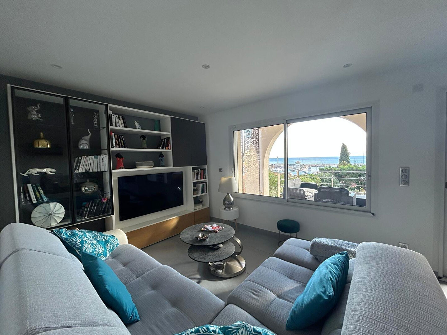 Photo A VENDRE MAISON T4 AVEC VUE SUR LE PORT DE CARRY-LE-ROUET ET GARAGE image 3/6