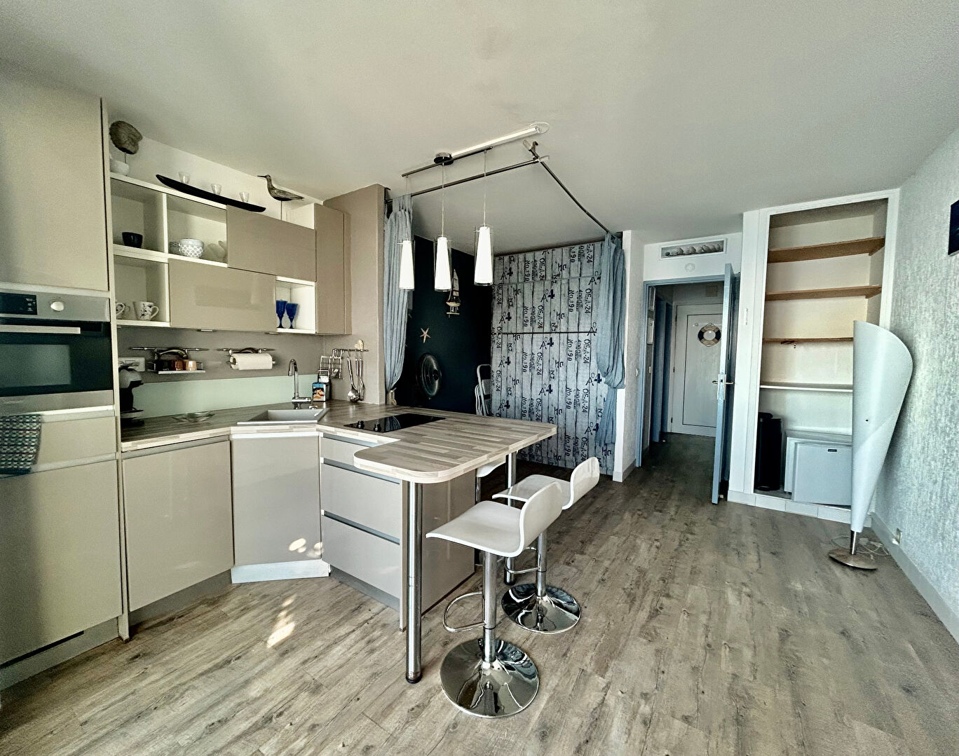 Photo A vendre studio/T2 avec vue mer dans une résidence EN FRONT DE MER à Carry-Le-Rouet image 4/6