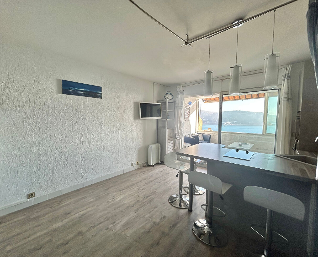 A vendre studio/T2 avec vue mer dans une résidence EN FRONT DE MER à Carry-Le-Rouet