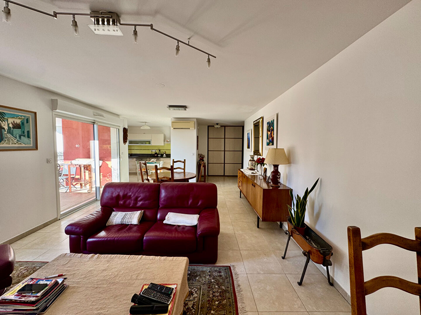 Photo Appartement  à vendre à la COURONNE T4 de 105m2 , terrasse 32m2, double garage et parking image 6/6