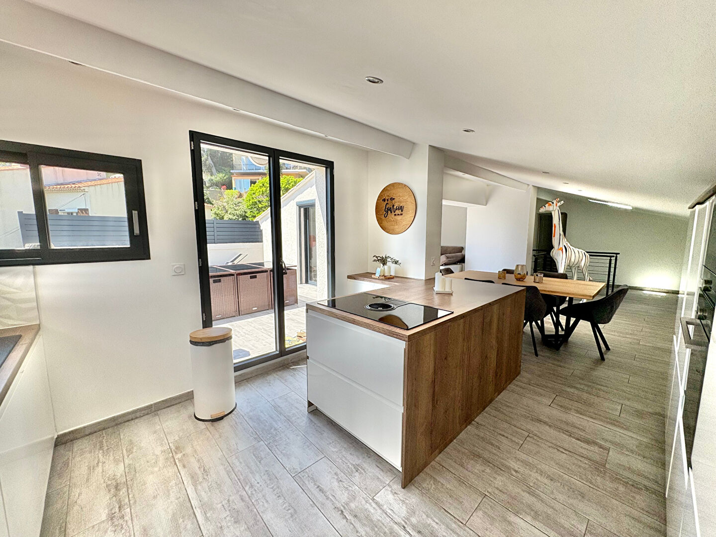 Appartement à vendre Carry Le Rouet 7 pièce(s) 186 m2 proche plage du Rouet 13620