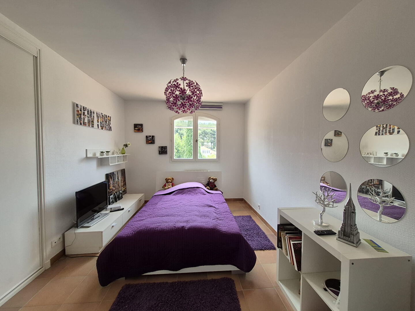 Photo A VENDRE  LA COURONNE MAISON 5 CHAMBRES AVEC PISCINE ET GARAGE PROCHE DU VILLAGE image 6/6