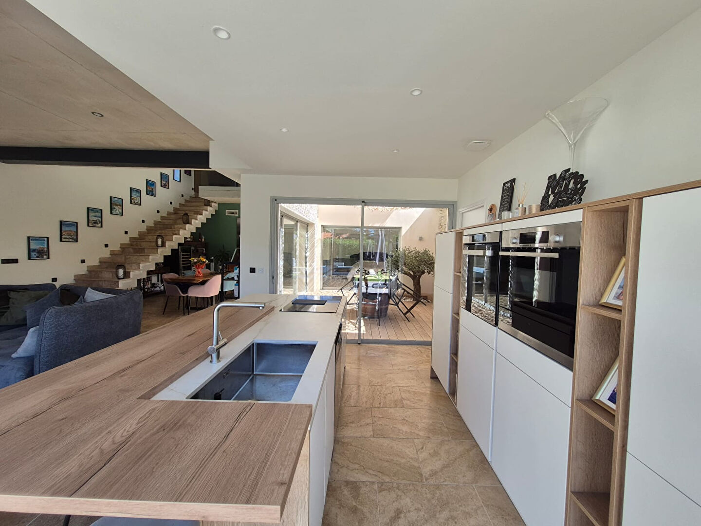 Photo A VENDRE A CARRY-LE-ROUET MAISON 4 CHAMBRES AVEC PISCINE PROCHE VILLAGE image 5/6