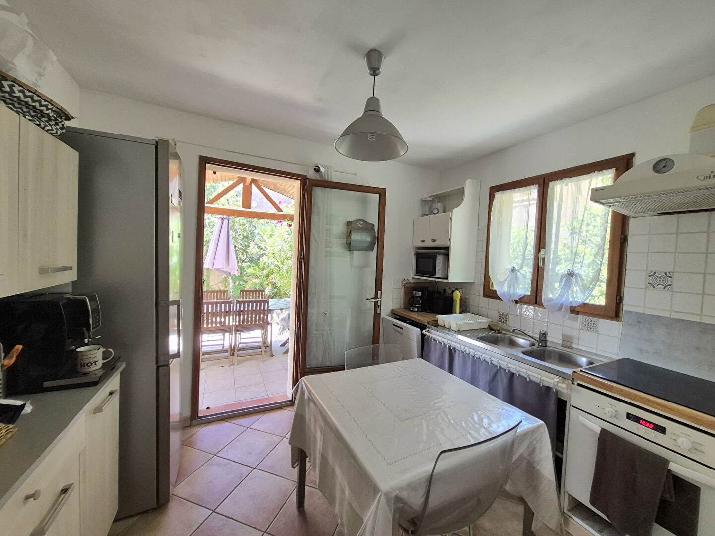 Photo À VENDRE - Maison 4 chambres avec vue dégagée sur les hauteurs prisées de l'Estaque image 5/6