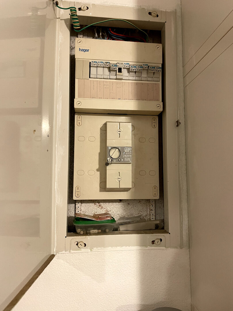 Photo A louer Appartement  meublé de  20m2, veranda climatisé, jardinet, 2 places de stationnement, en rez-de-chaussée image 6/6