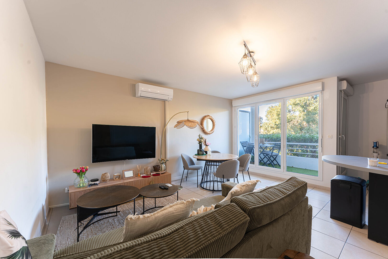 Photo Appartement Marignane 2 pièce(s) 41.74 m2 terrasse et avec place de parking en sous sol image 1/6