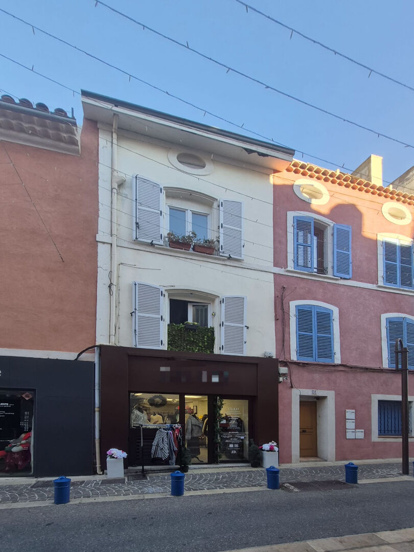 A VENDRE T2 LOUE DANS LE CENTRE DE MARTIGUES