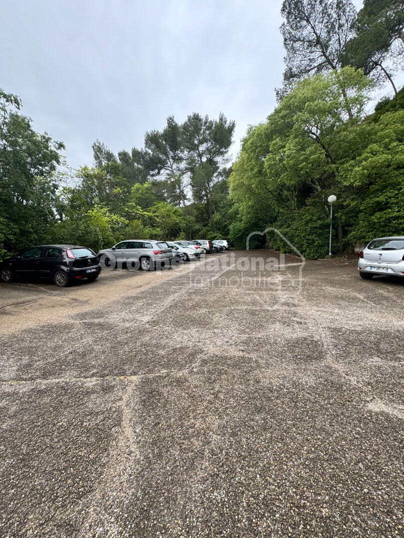 Parking Nîmes