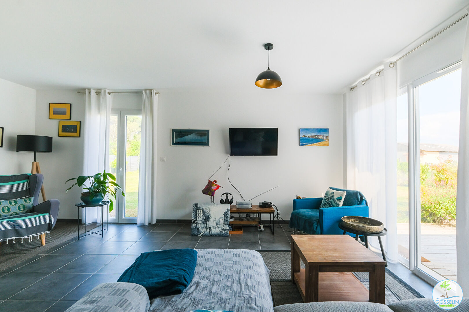 Photo COMPTEMPORAINE RT 2012 image 4/6