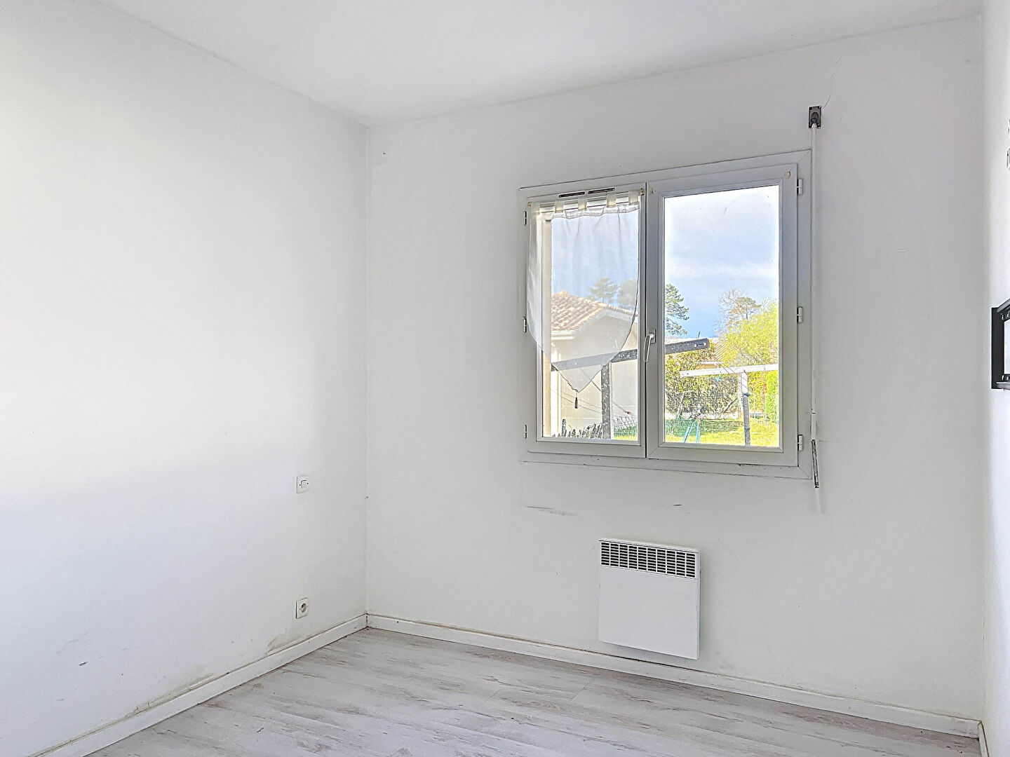 Photo Maison mitoyenne au coeur de PARENTIS EN BORN image 5/6