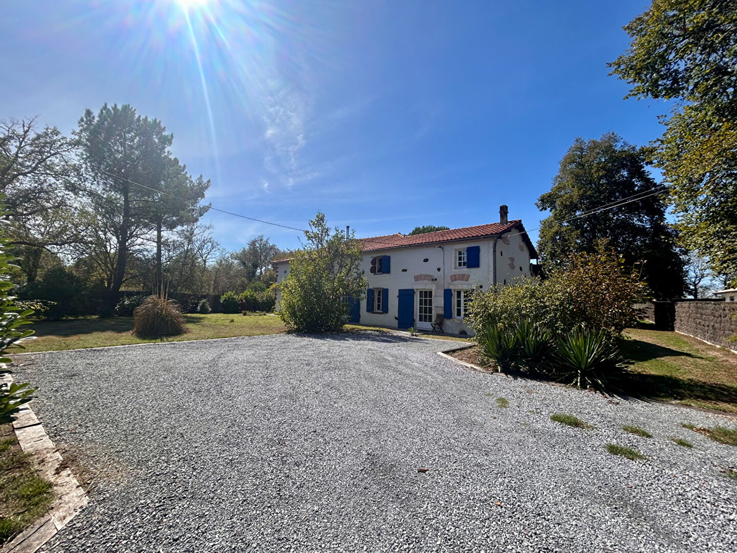 Sublime Maison de Métayer dans un écrin de verdure