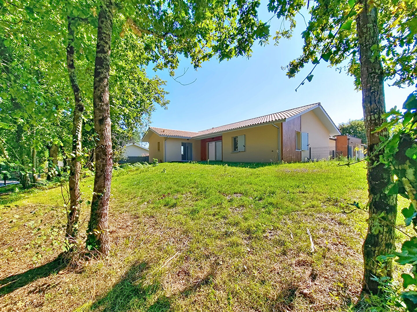 Photo Maison neuve 5 pièce(s) normes PMR proche centre-ville de SANGUINET image 1/6