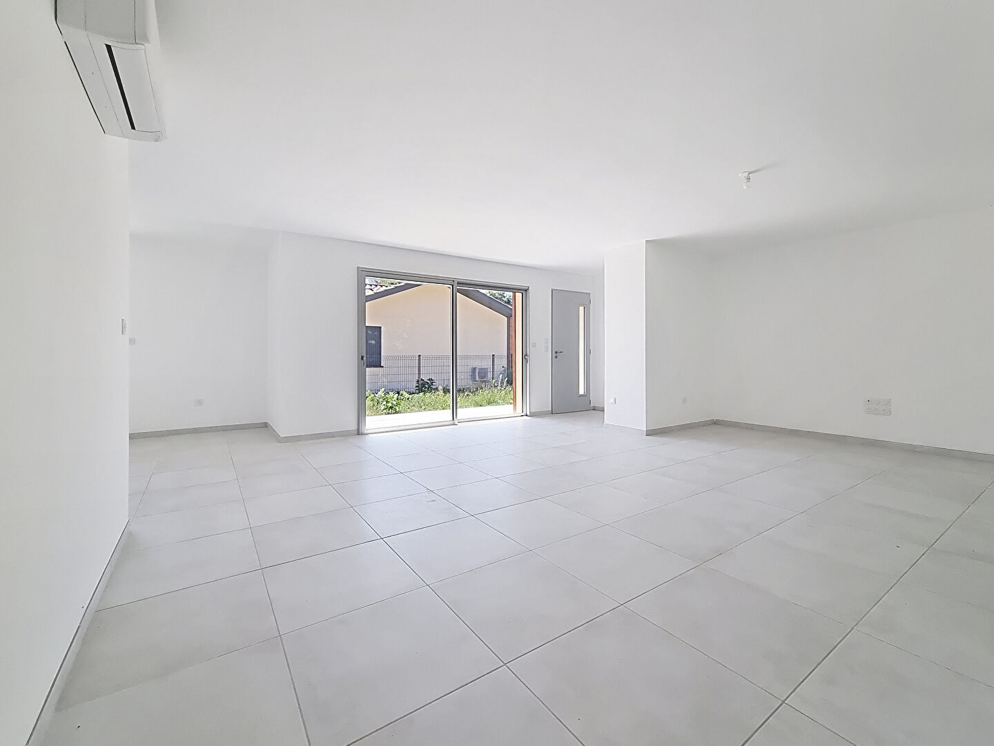 Photo Maison neuve 5 pièce(s) normes PMR proche centre-ville de SANGUINET image 4/6