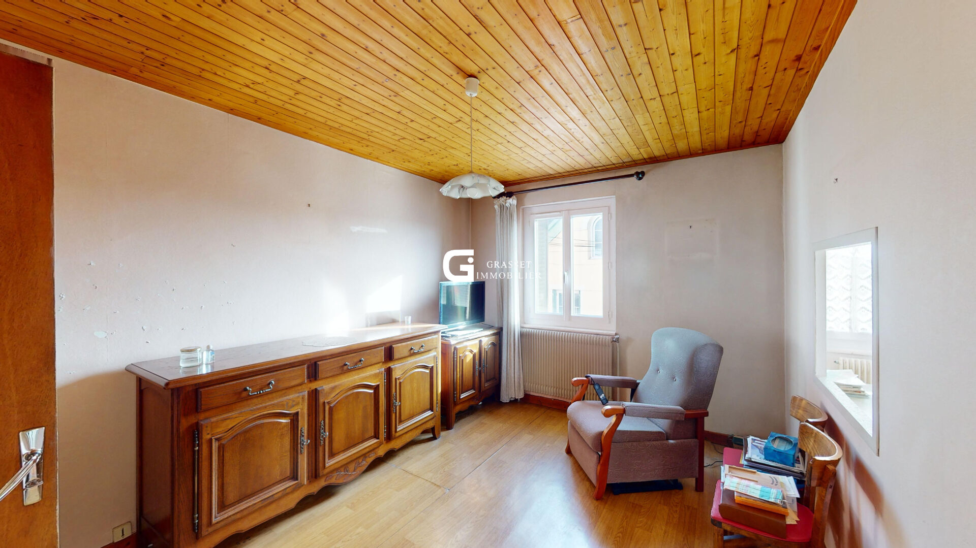 Photo Maison avec dépendances en vente à OYONNAX image 3/6