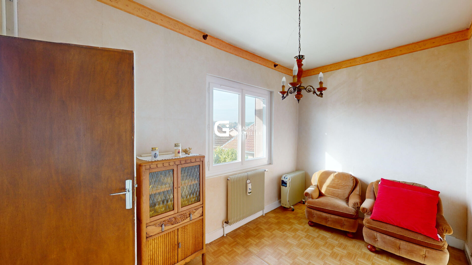 Photo Maison avec dépendances en vente à OYONNAX image 4/6
