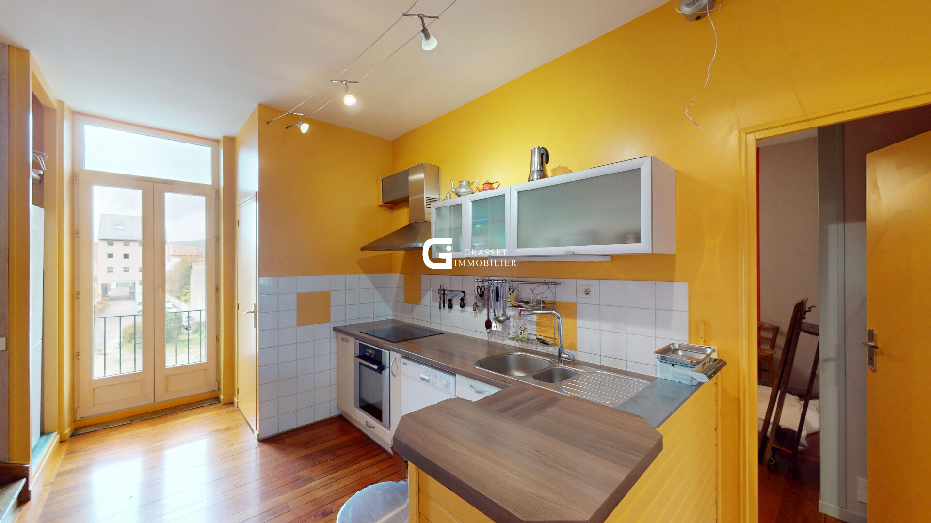 Photo Appartement T5 (130 m²) en vente à OYONNAX image 3/6