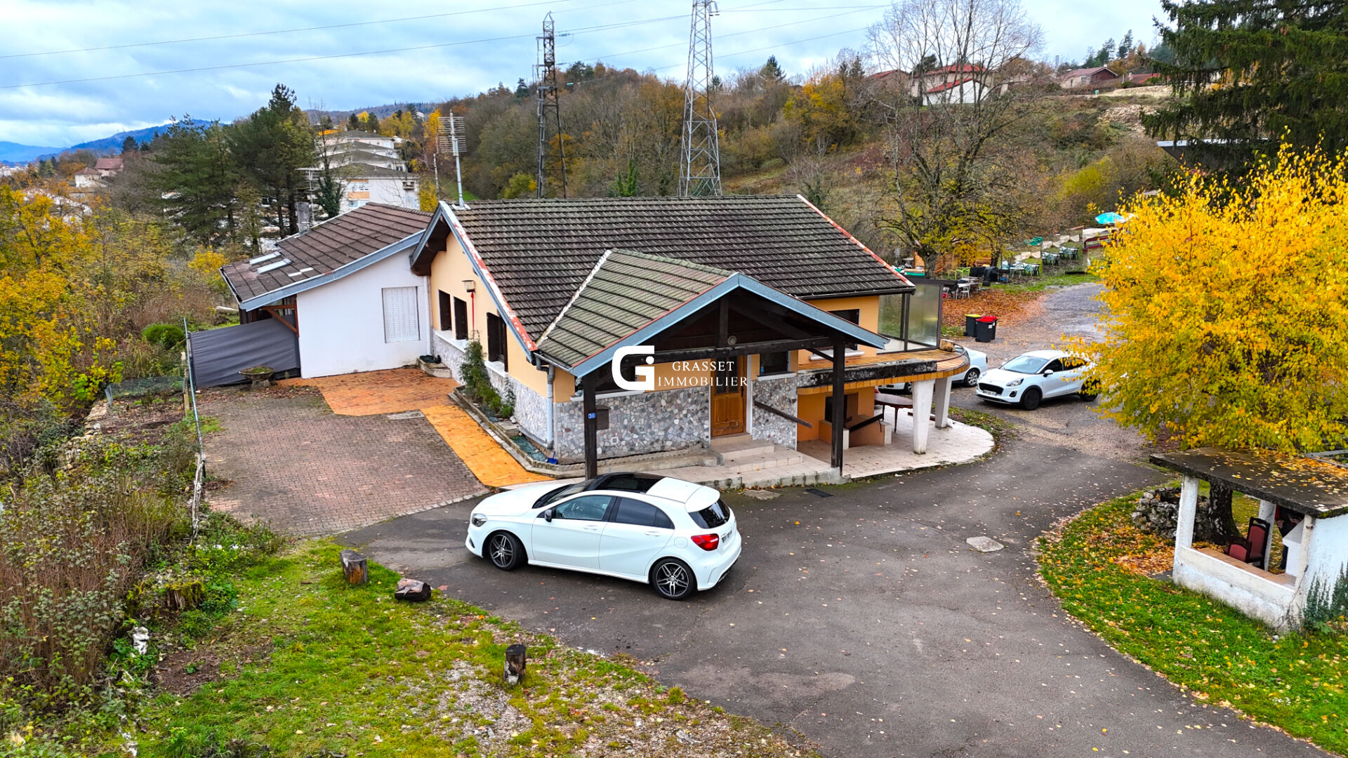 Photo Maison  mitoyenne avec vue à Oyonnax 4 pièce(s) 117.84 m2 image 1/6