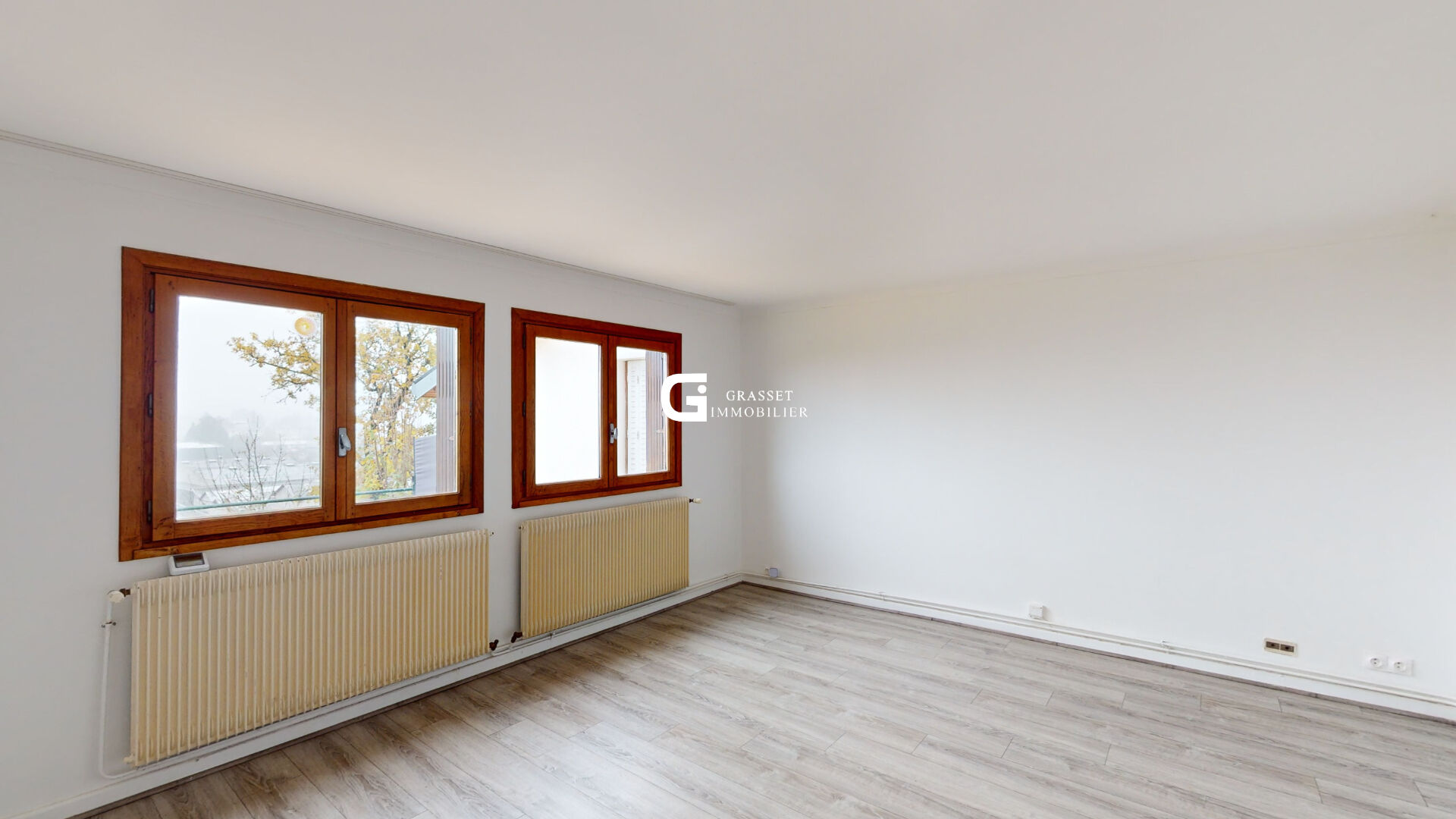 Photo Maison  mitoyenne avec vue à Oyonnax 4 pièce(s) 117.84 m2 image 2/6