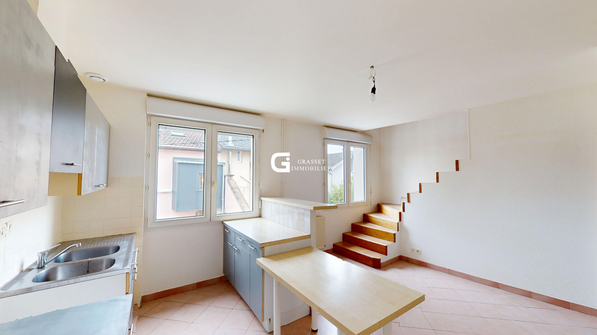 Photo Appartement 3 pièces  à OYONNAX proche centre ville image 2/6