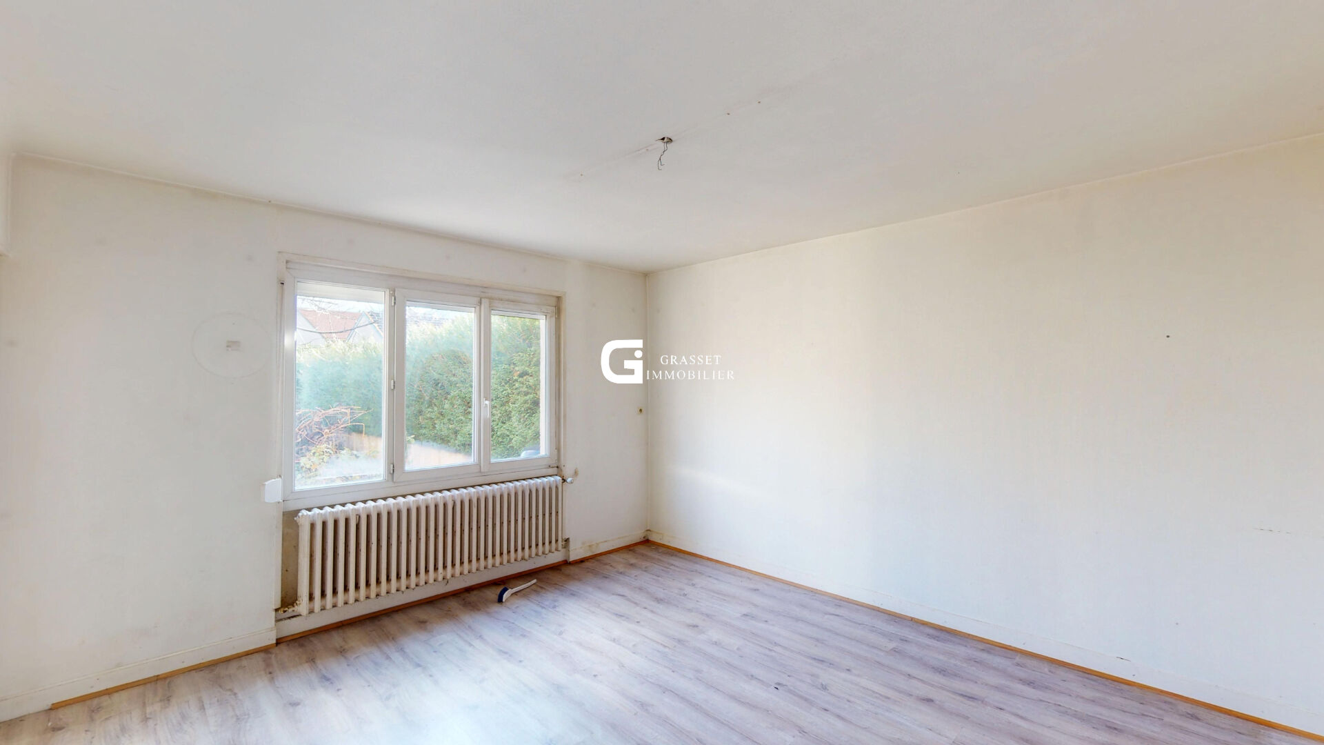 Photo Maison Oyonnax 10 pièce(s) 256 m2 image 3/6