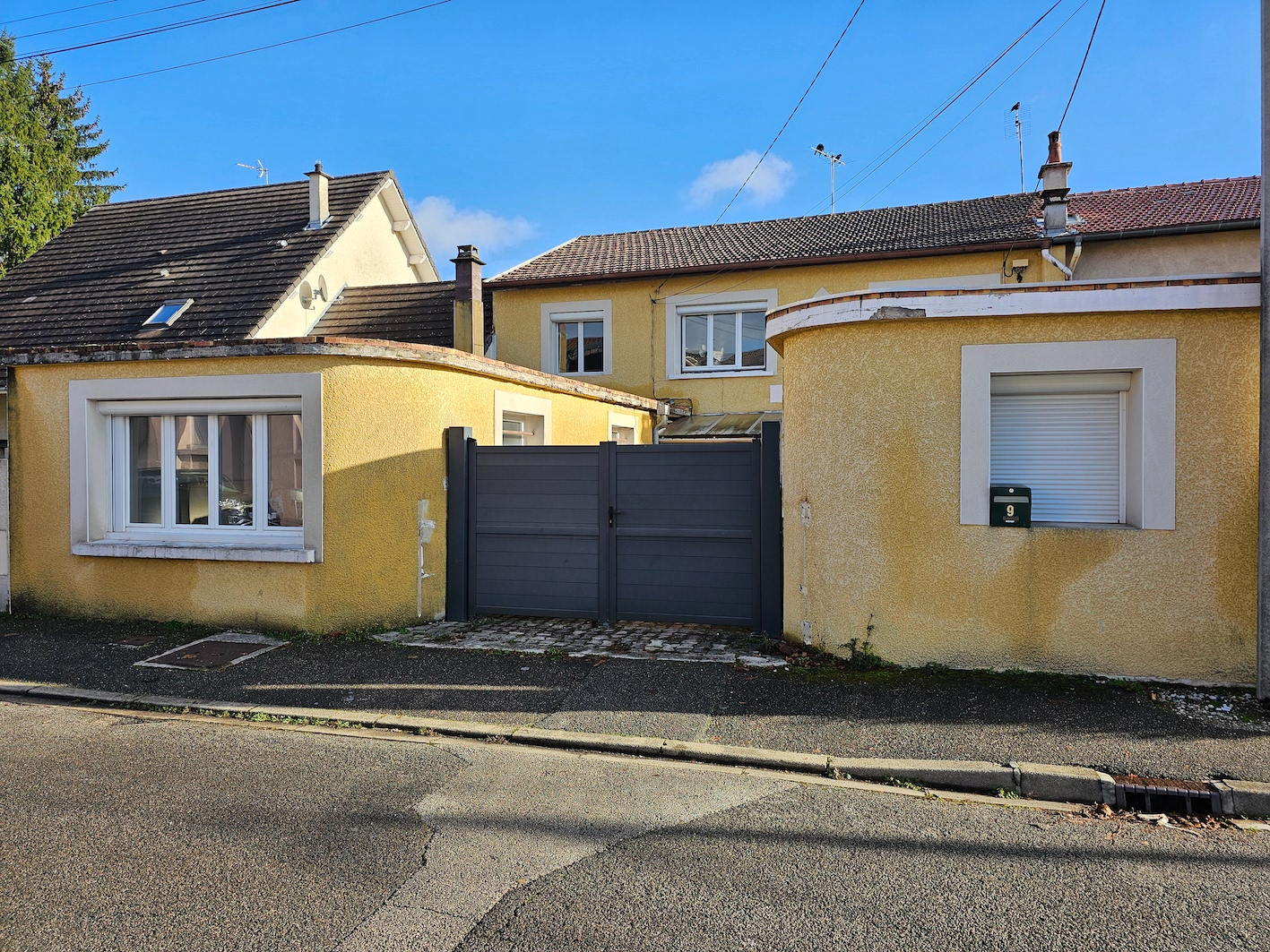 Photo Maison Oyonnax 10 pièce(s) 256 m2 image 6/6