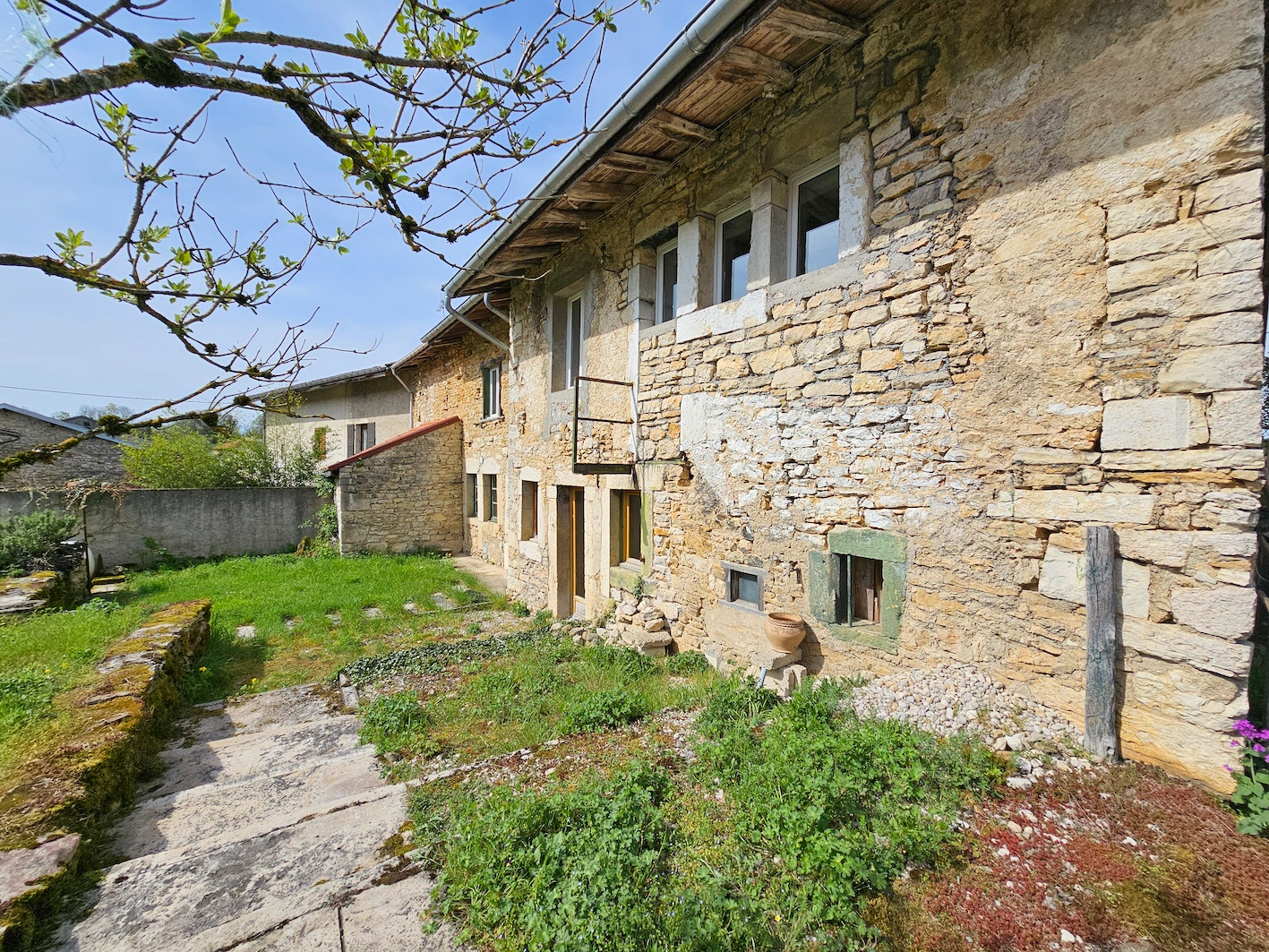 Agence immobilière de 
 GRASSET IMMOBILIER Oyonnax - GRASSET IMMOBILIER 
