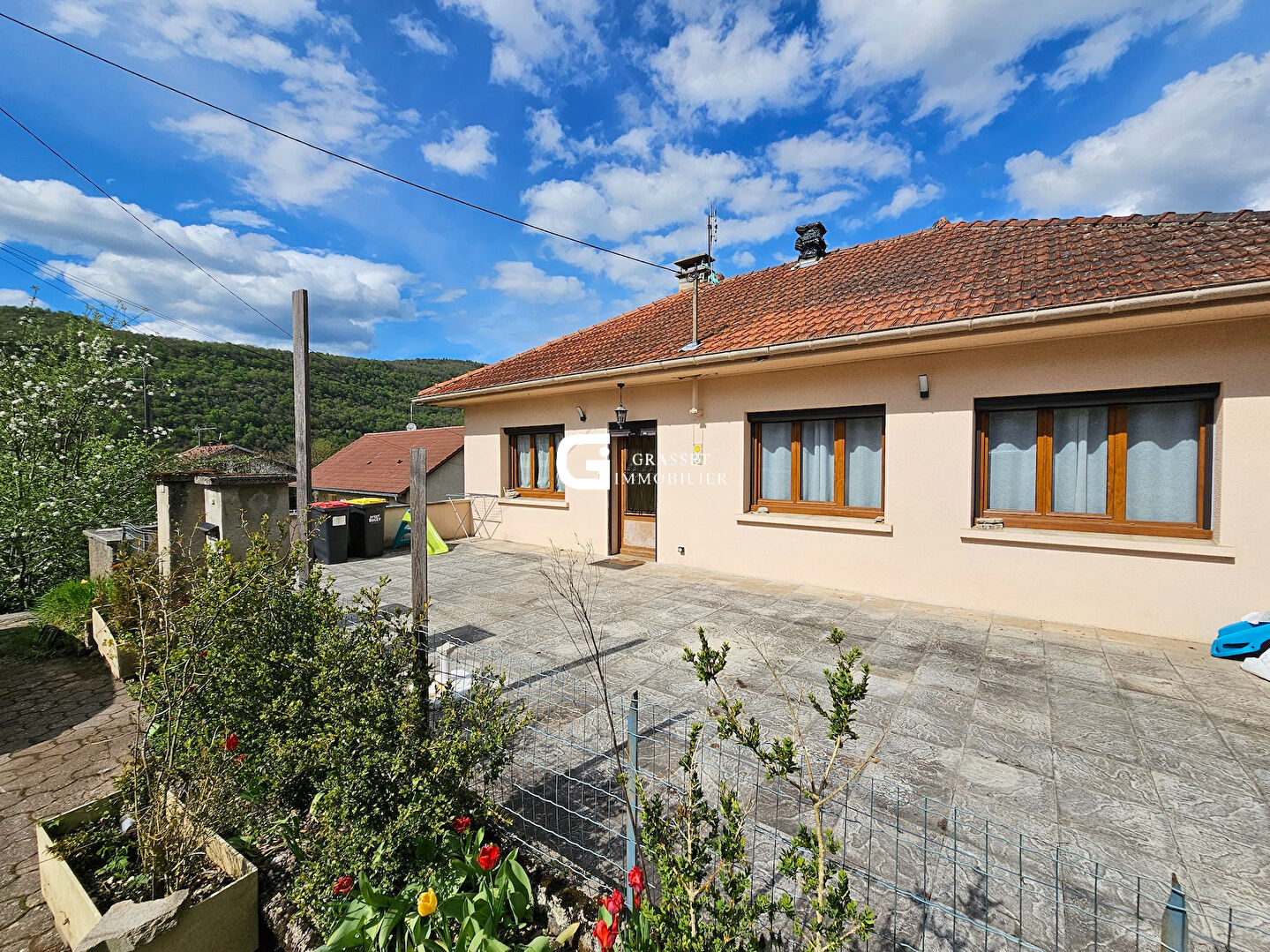 Agence immobilière de 
 GRASSET IMMOBILIER Oyonnax - GRASSET IMMOBILIER 
