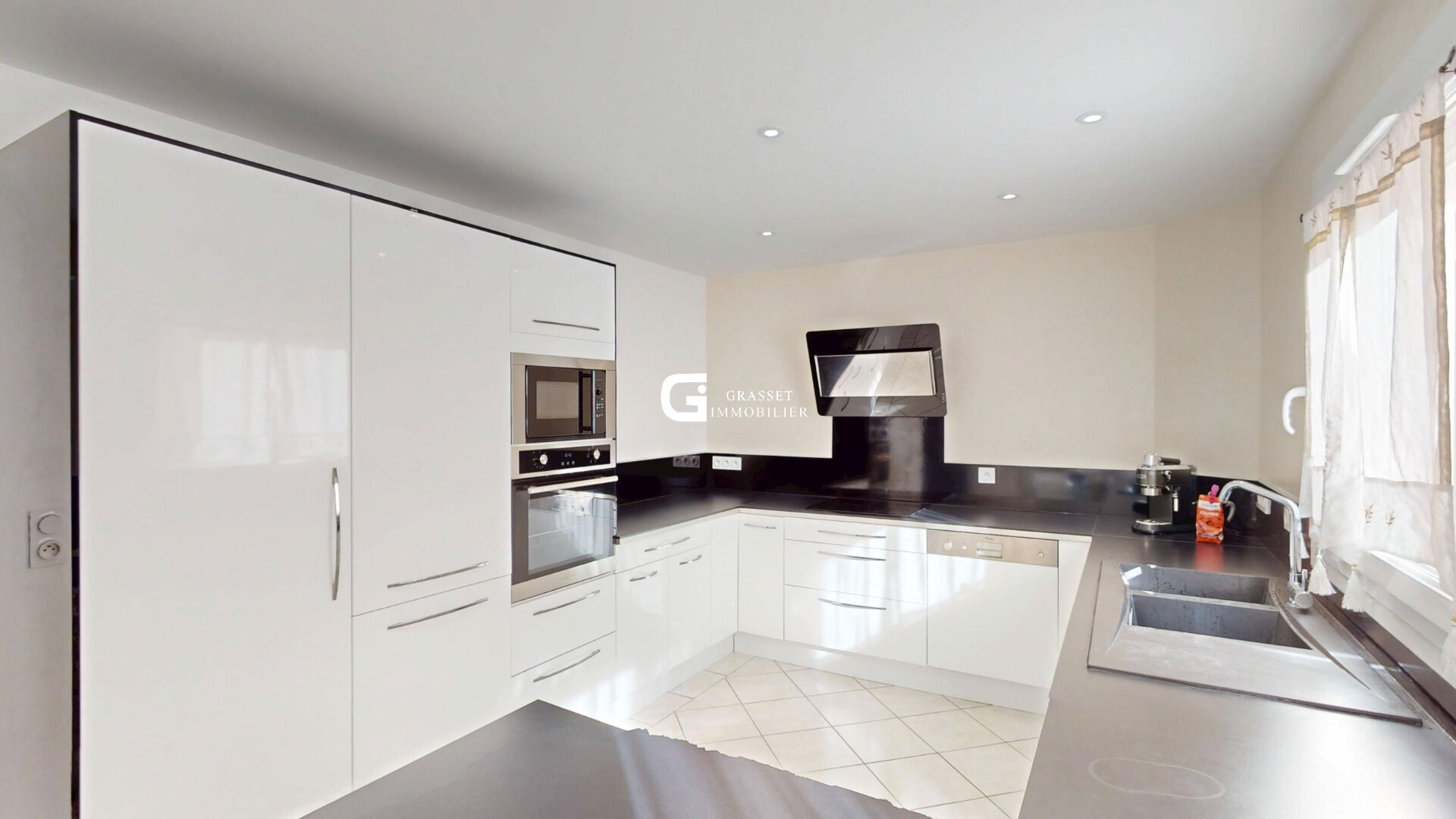 Agence immobilière de 
 GRASSET IMMOBILIER Oyonnax - GRASSET IMMOBILIER 
